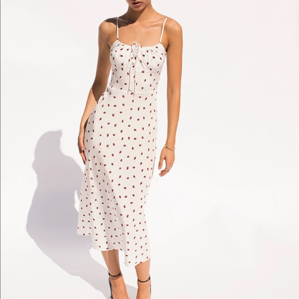 Réalisation Par The Alba White Strawberry Dress